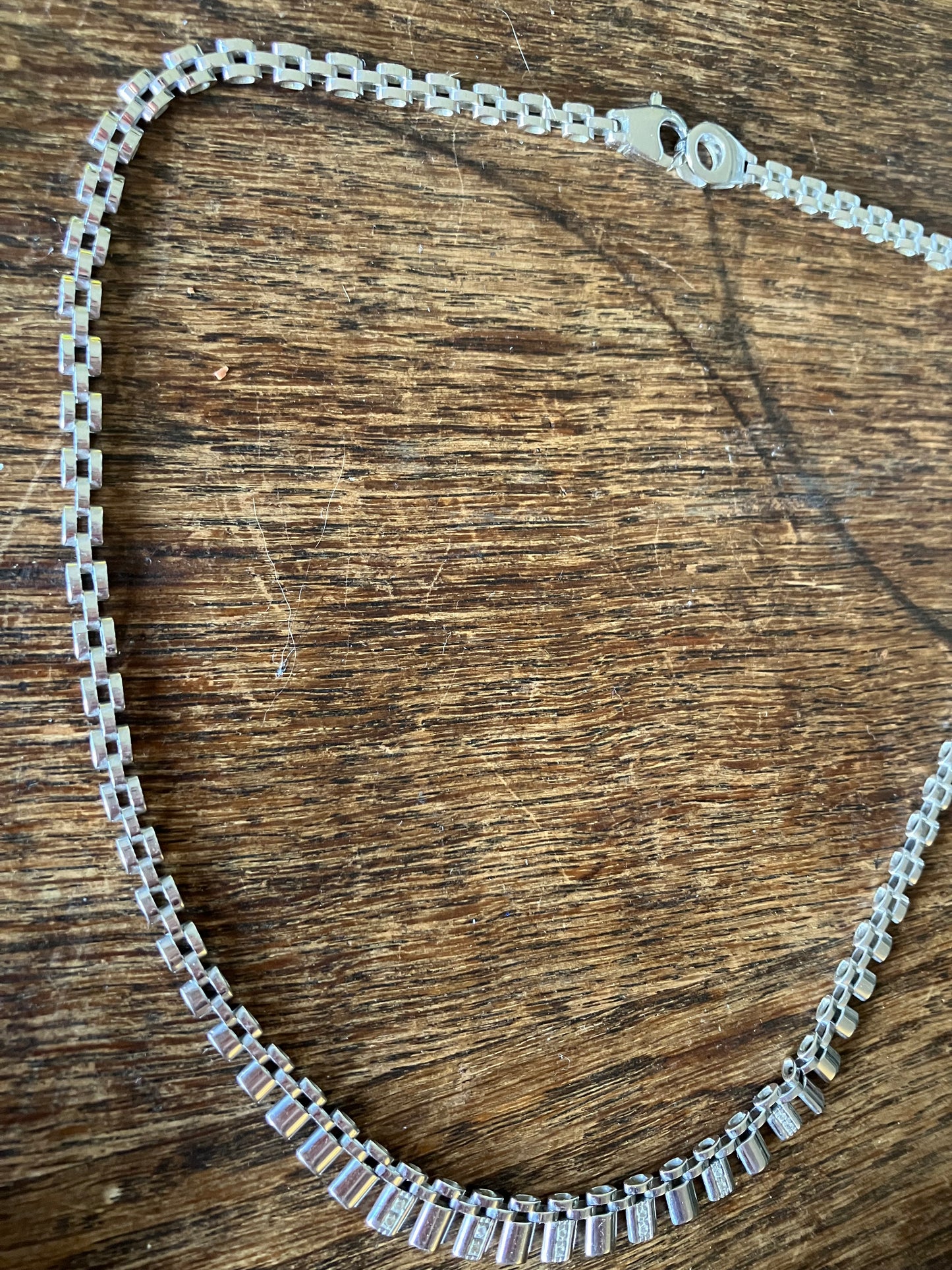 Stunning White Gold and Diamond Cleopatra style Necklace 375